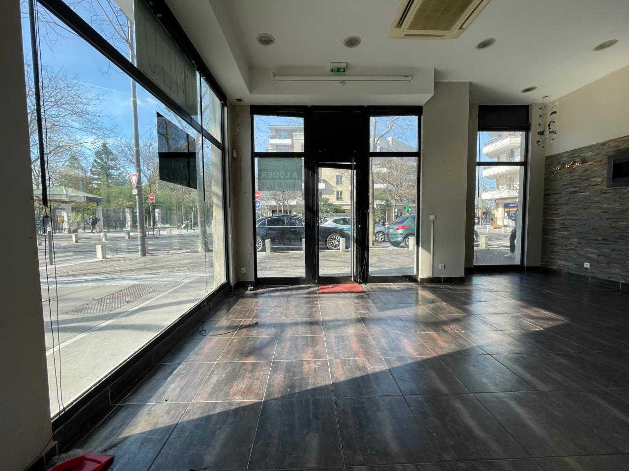 Commerce Bois-Colombes 131m² Location commerce Bois-Colombes Hauts-de-Seine OLCOM2531286 8